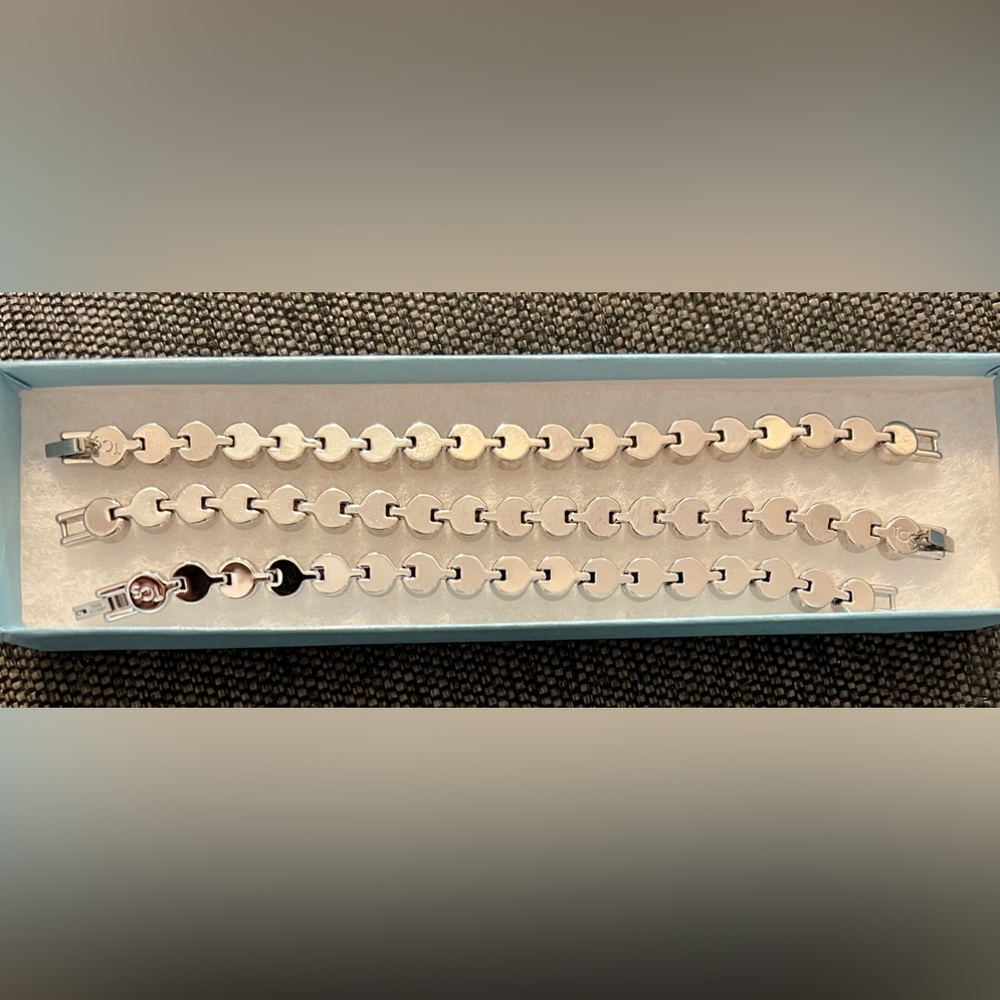 Euc Touchstone Crystal Ice Bracelets - image 3